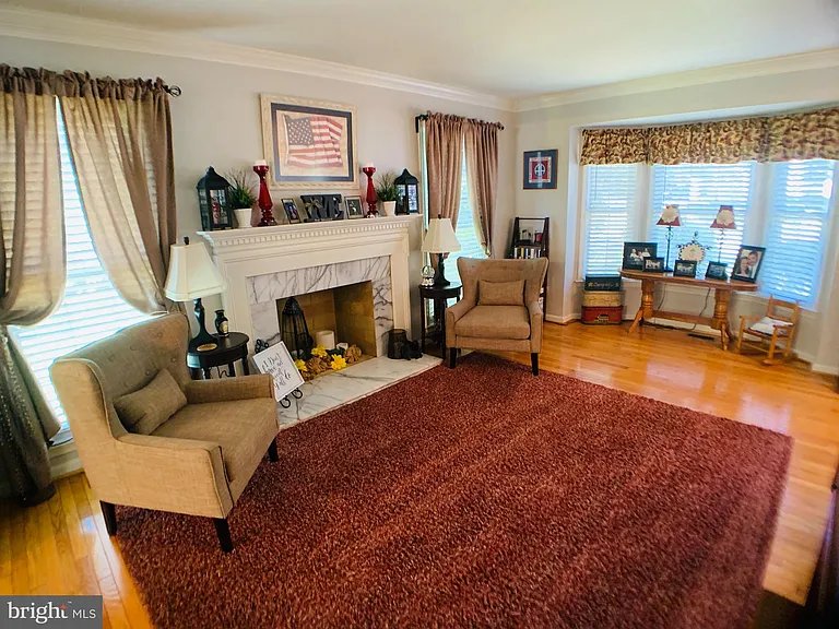 8604 Oak Chase Cir — Photo 6