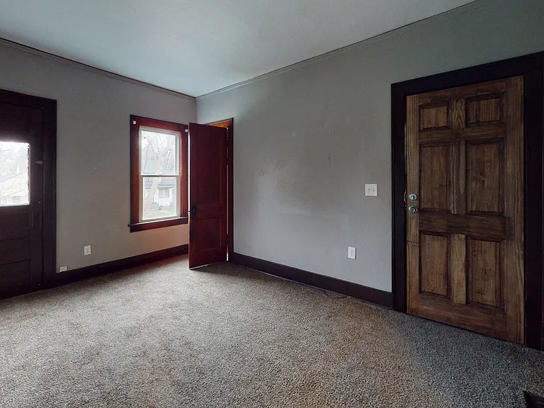 236 Watson St — Photo 35