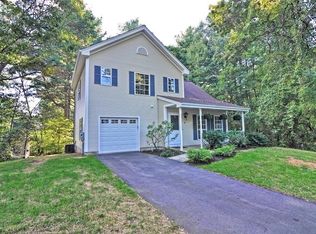 11 Balcom Dr, Foxboro, MA 02035