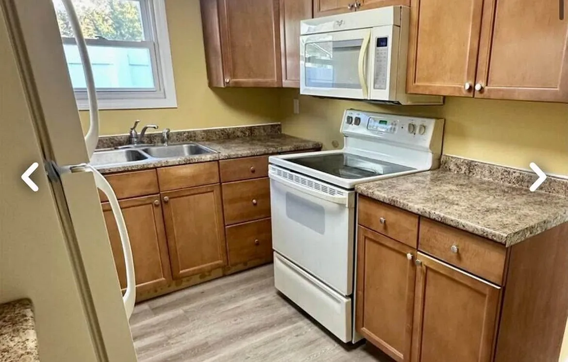 4 bed, $2,800 — Photo 4