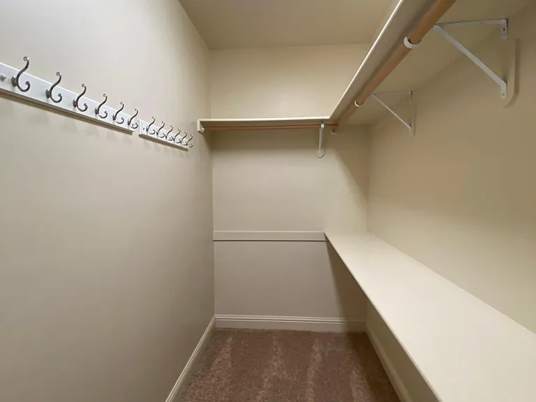 28 Phyllis Ct — Photo 13