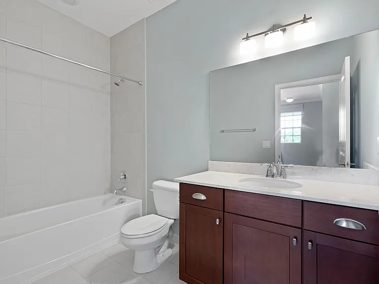 7018 Limestone Cay Rd — Photo 32