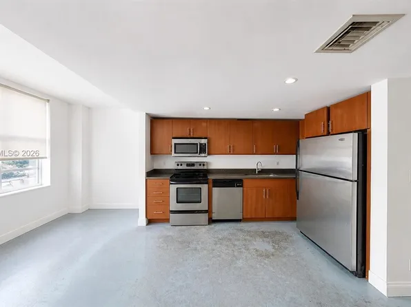 111 E Flagler St APT 705, Miami, FL 33131
