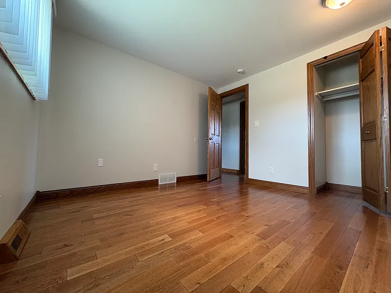 4888 Clinton Way Dr — Photo 15