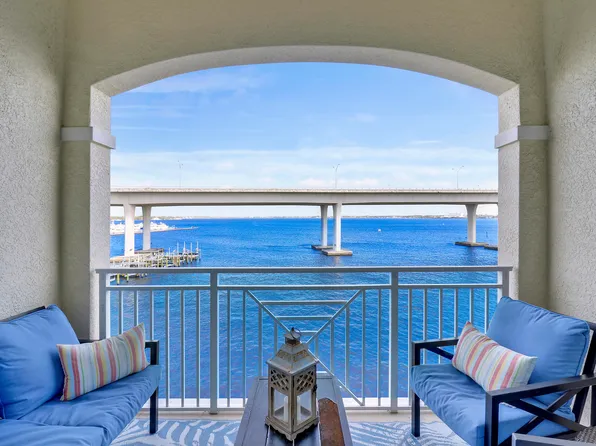 275 NW Flagler Avenue #403, Stuart, FL 34994