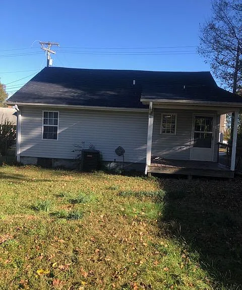 9 Robbins Cir — Photo 2