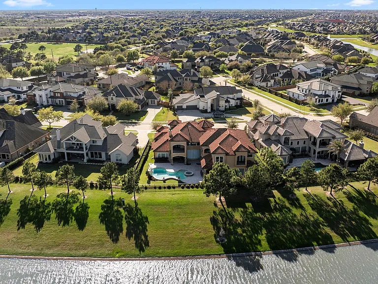 11418 Lago Verde Dr — Photo 50