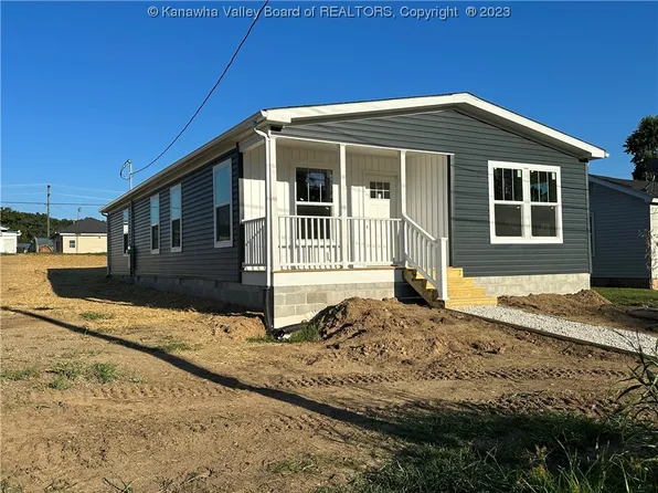 2106 Monroe Ave, Pt Pleasant, WV 25550