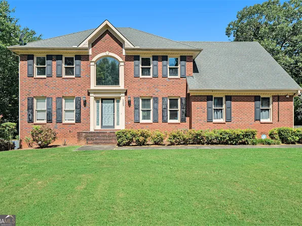 5083 Oak Leaf Ter, Stone Mountain, GA 30087