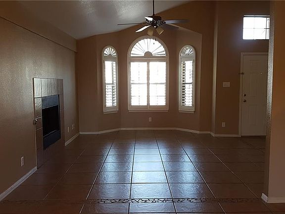 3rd image of 13270 Emerald Creek Dr