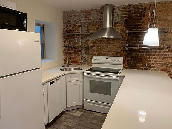 5th image of 606 E Girard Ave #2