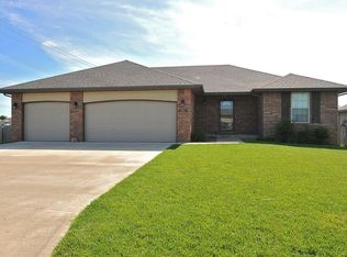 886 N Cox Ave, Republic, MO 65738