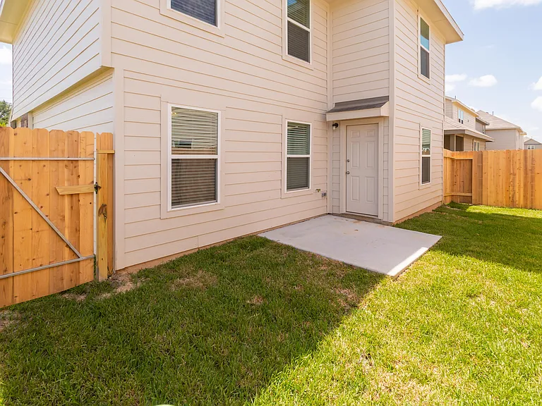 5635 Hawksbury Creek Trl — Photo 5