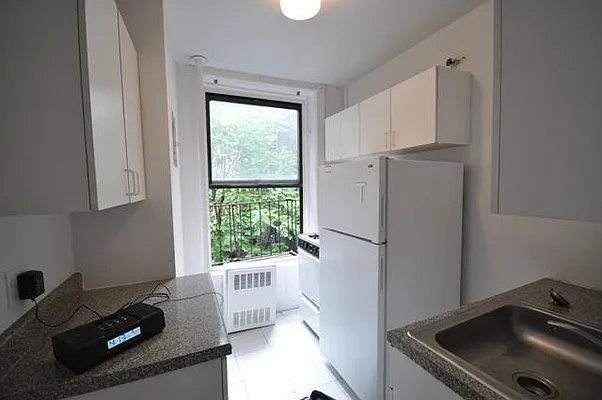Rented by Keller Williams NYC | media 66