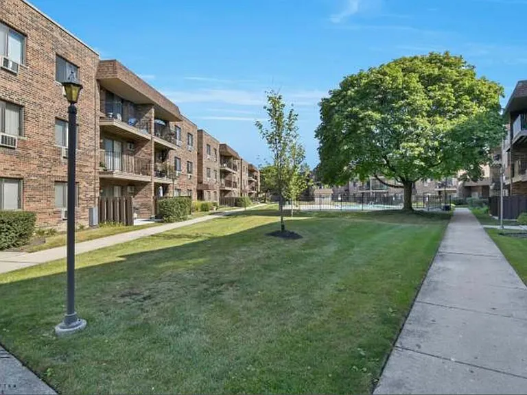 3515 Central Rd #103 — Photo 21