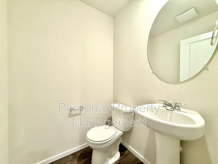 10616 NE 120th Pl — Photo 6