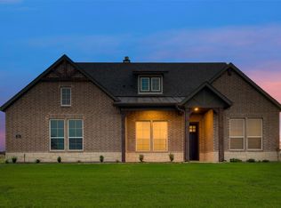 141 Range Ln, Decatur, TX 76234