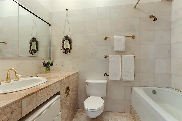 Sold by Corcoran | media 19