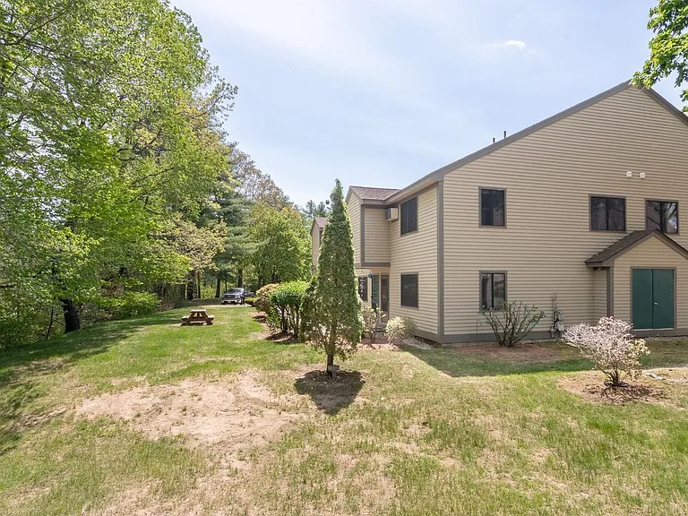 7 Swiftwater Dr #8 — Photo 2
