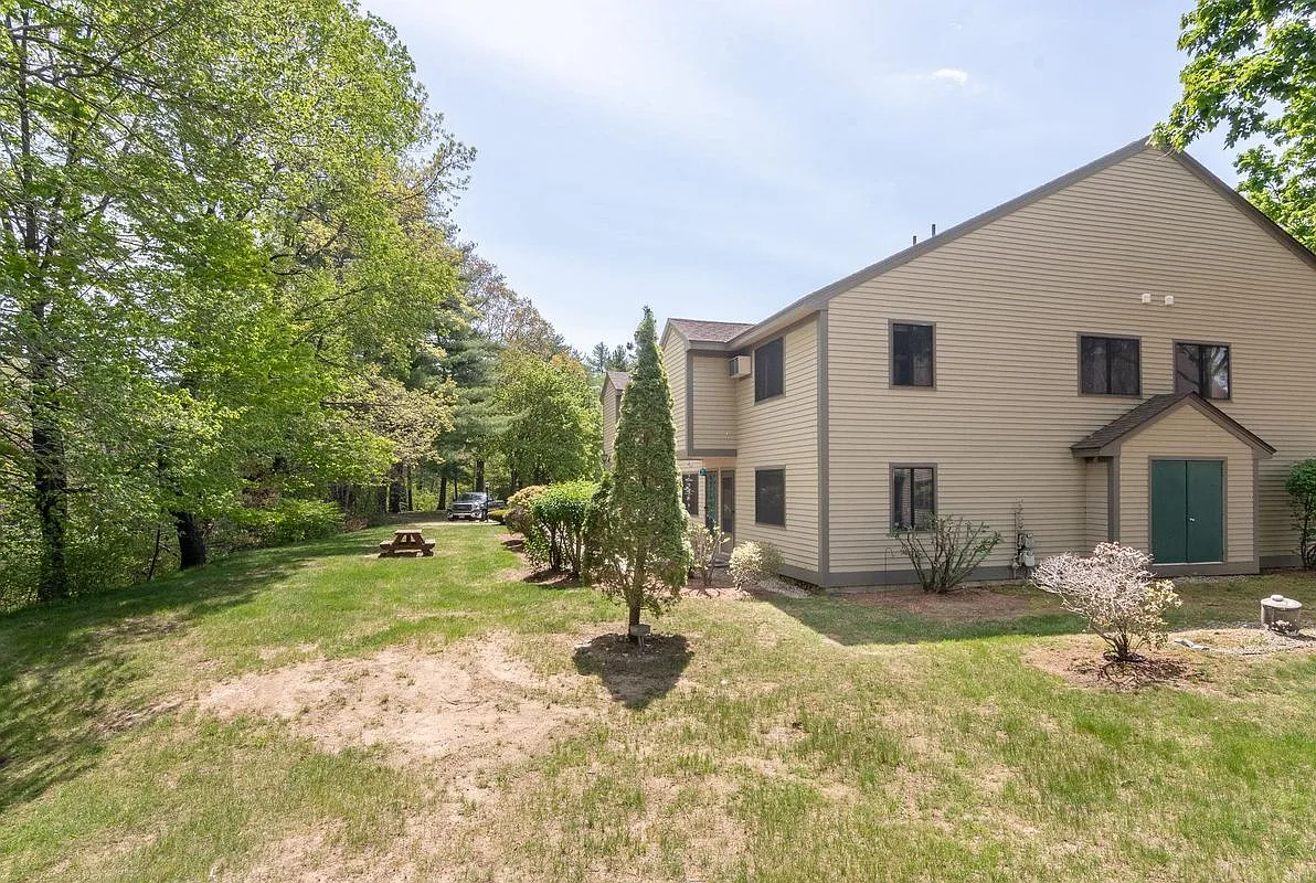 Building Photo - 7 Swiftwater Dr #8