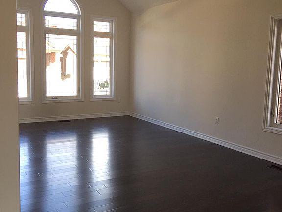 3rd image of 9 Stoddart St
