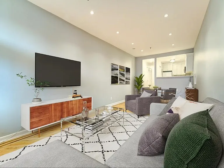 224 Monroe St #1S — Photo 2
