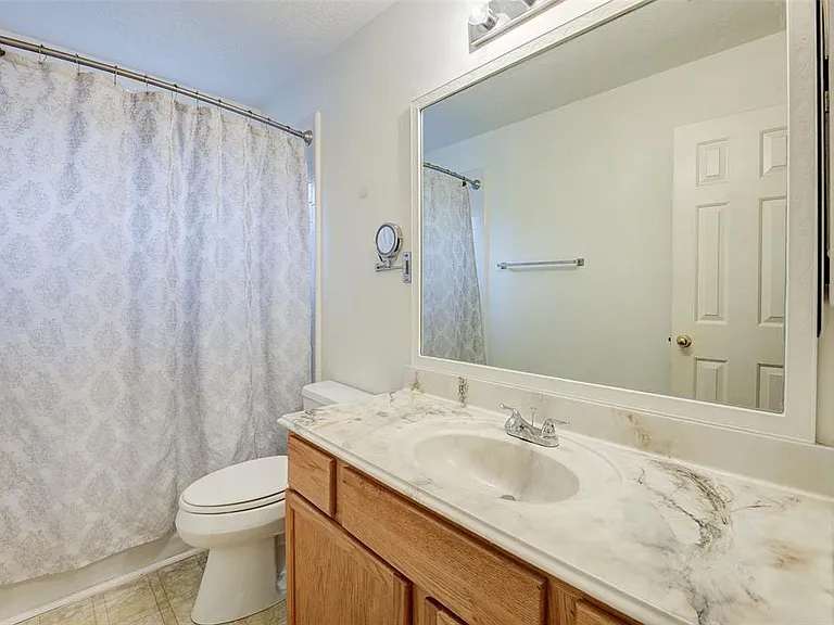17015 Maricella Cir — Photo 21