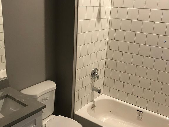 5th image of 4758 S Michigan Ave #203