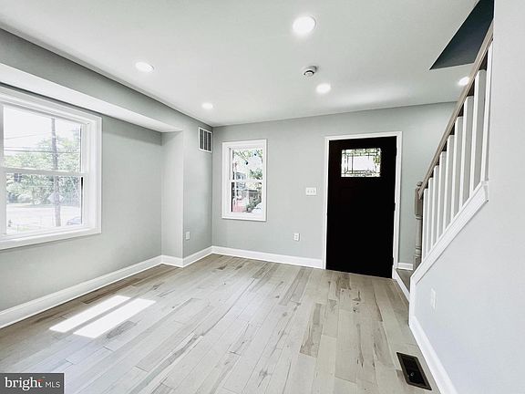 5th image of 3486 23rd St SE