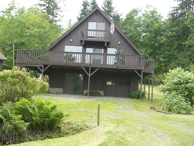 1st image of 4715 Scenic Ln NE