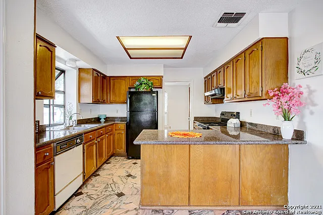 5538 Timber Cyn — Photo 13