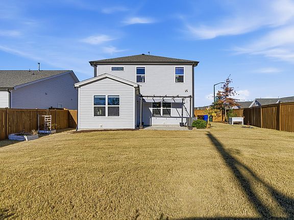 4th image of 5024 Dragonfly Dr