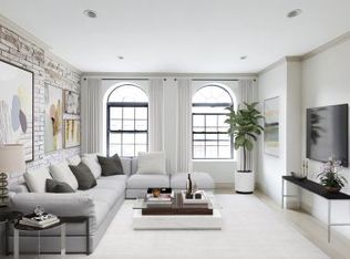 371 E 10th St #2D, New York, NY 10009