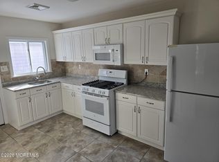 420 S Saint Thomas Dr, Toms River, NJ 08757