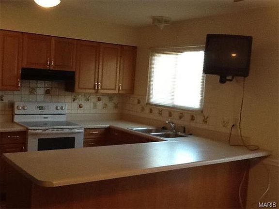 3rd image of 3211 Carefree Ln