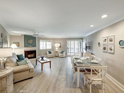 410 Lake St Unit 202, Huntington Beach, CA, 92648