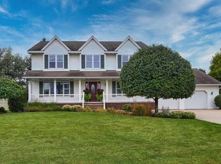 1114 Red Wing Trl, De Pere, WI 54115