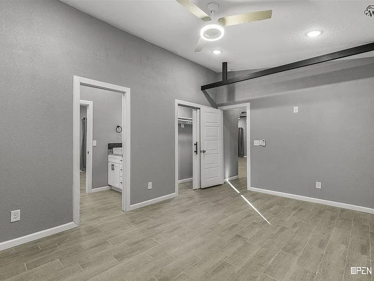 2805 Avenue I — Photo 21