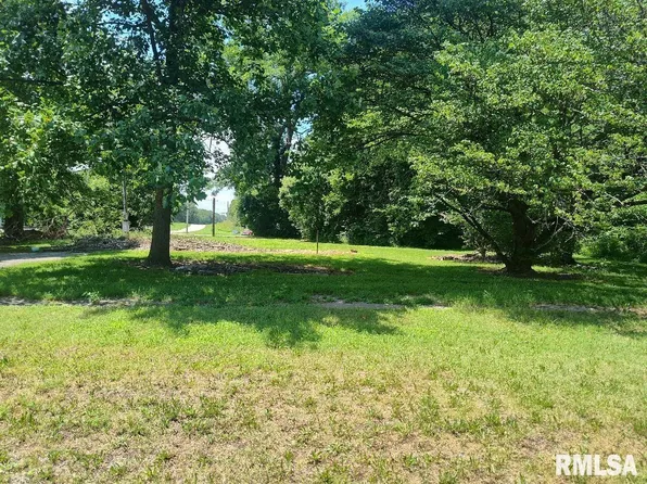 301 High St, Mound City, IL 62963