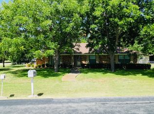 2218 Monteleon St, Grand Prairie, TX 75051