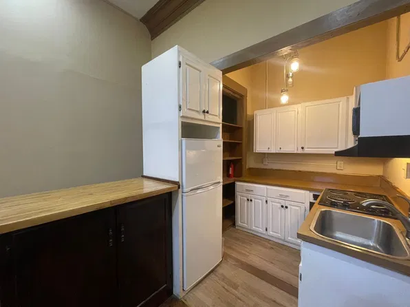 420 College St APT D, Macon, GA 31201