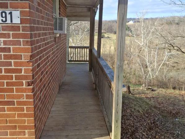 91 Riverside Ln #91, Front Royal, VA 22630