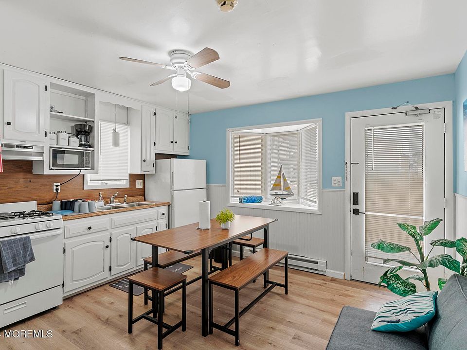1st image of 54 Lincoln Ave #1