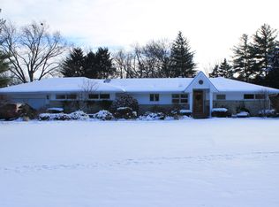 22W633 Elmwood Dr, Glen Ellyn, IL 60137