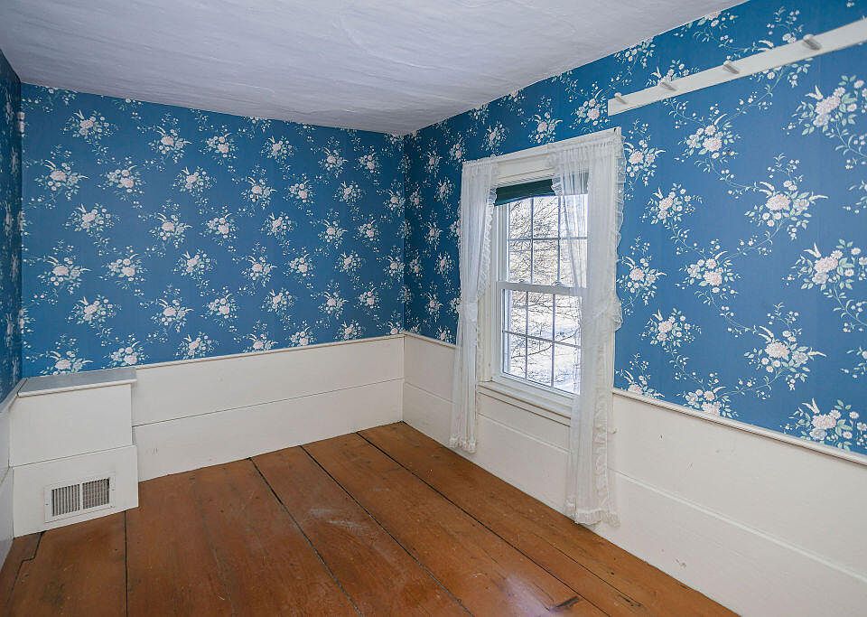 43rd image of this home