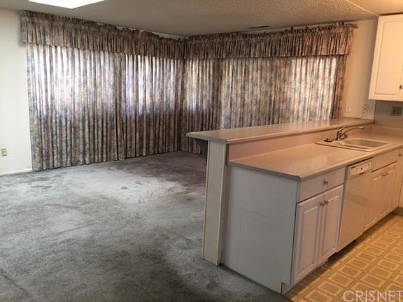4th image of 15043 Harvest St