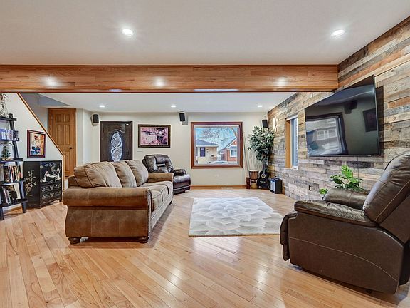 3rd image of 5532 S Sayre Ave