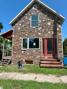 519 Davis St, Manistee, MI, 49660