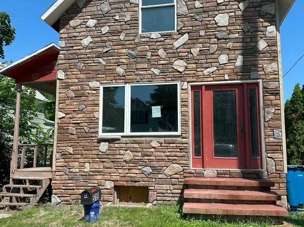 519 Davis St, Manistee, MI 49660