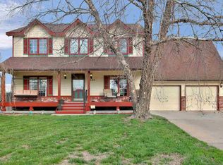 2125 S Cooper Ct, Wichita, KS 67207